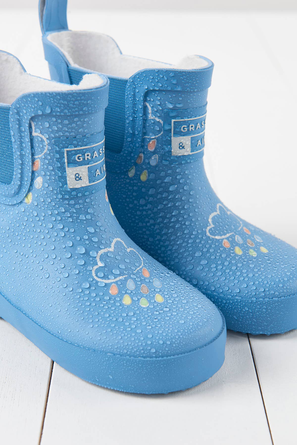 Cornflower Blue Short Colour-Changing Kids Wellies: UK11