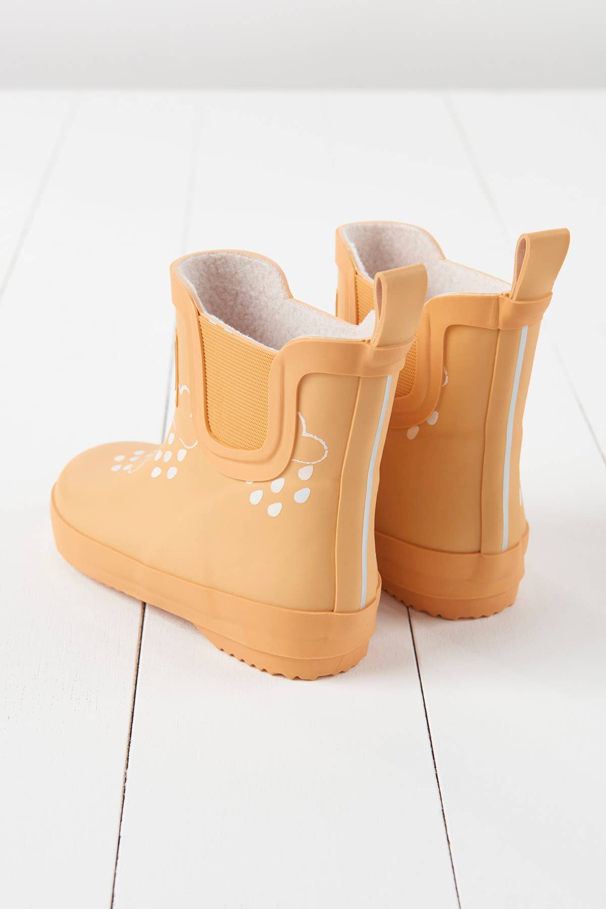 Peach Short Colour-Changing Kids Wellies: UK7